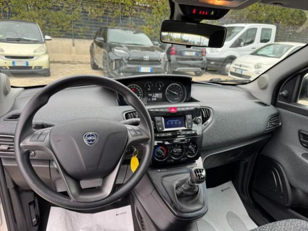 LANCIA Ypsilon HYBRID 1.0cc 70cv CERCHI IN LEGA rif. 23313264 - Foto 5