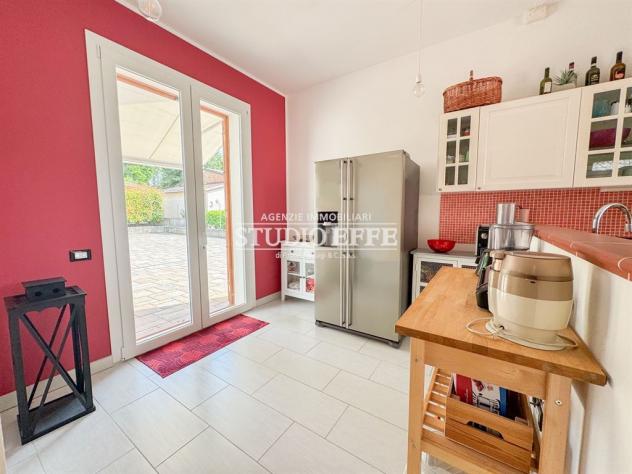 Villa indipendente con parco completamente ristrutturata - Foto 18