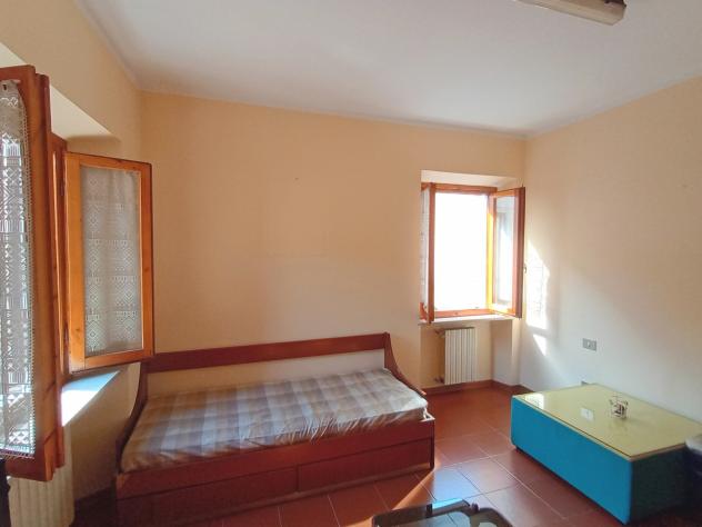 PALAZZO di 15 vani e di 300 mq (GAMBASSI TERME) rif. G 30 - Foto 3