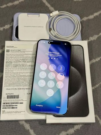 iPhone 15 Pro Max 256GB White Titanium – Excellent Condition
