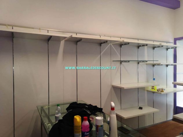ARREDO BIANCO VENATO 3467 – Parete modulare usata per negozio - Foto 2