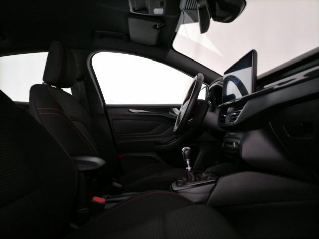 Ford Focus 1.0 ecoboost h ST-Line Design 125cv - Foto 6