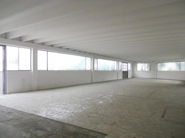 Immobile di 1000 m² in affitto a Settimo Milanese - Foto 8