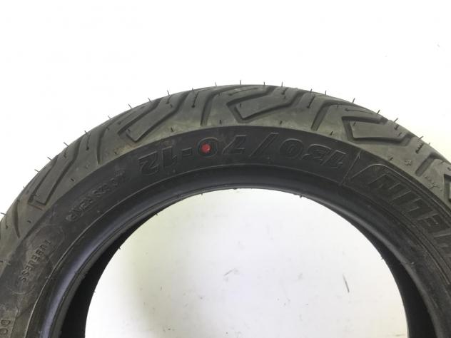 PNEUMATICO MICHELIN CITY GRIP 2 130/70 12 62S DOT 2023 - Foto 2