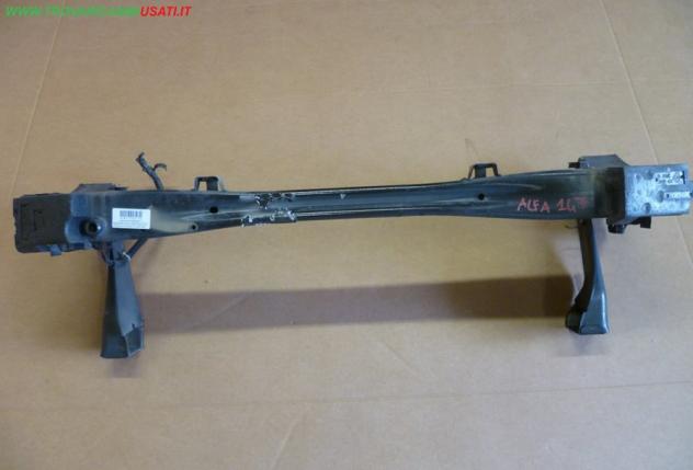 TRAVERSA ANT.INF. NERO MET CON PUNTE ALFA ROMEO 147 (937-W8)  Carrozzeria  Lamierati interni  Parete frontale  Travers ALFA ROMEO - 147 - 01-11-2004 -