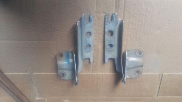 Cerniere cofano motore MAZDA Pick Up B2500 2.5 TD 04