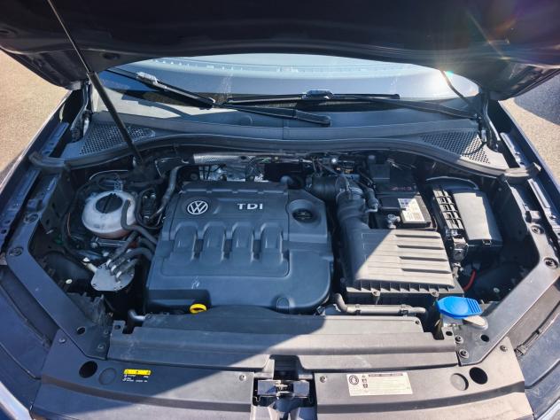 Volkswagen Tiguan 2.0 TDI SCR DSG 4MOTION Executive BMT - Foto 5
