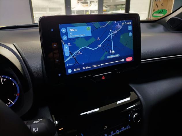 Toyota Yaris Cross 1.5 HYBRID 95CV E-CVT AUTOMATIC S&S TREND (TEAM DEUTSCHLAND) - FULL LED NAV CARPLAY INT.RISCALDABILI - Foto 10