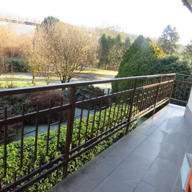 Baveno - ZONA FERIOLO VENDESI VILLA CON GIARDINO PRIVATO - Foto 3