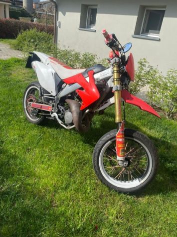 HM CRM 125