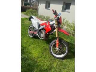 HM CRM 125