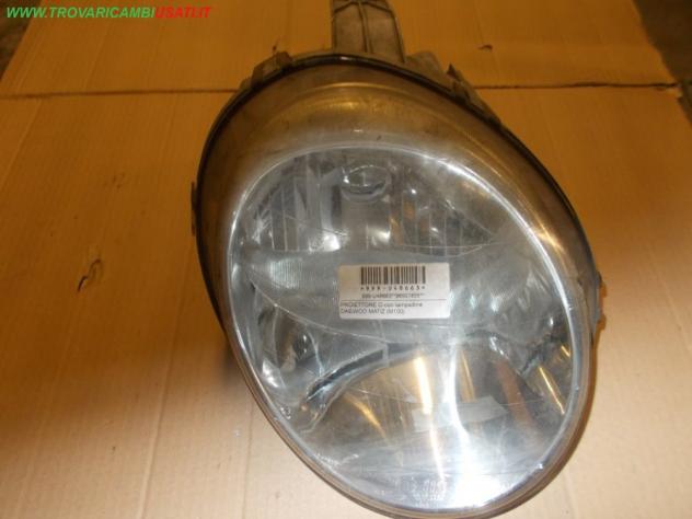 PROIETTORE D.con lampadine DAEWOO MATIZ (M100) Parti elettriche Fanaleria Proiettori Proiettore ant. DAEWOO - MATIZ - 01-07-1998 - 01-12-2000