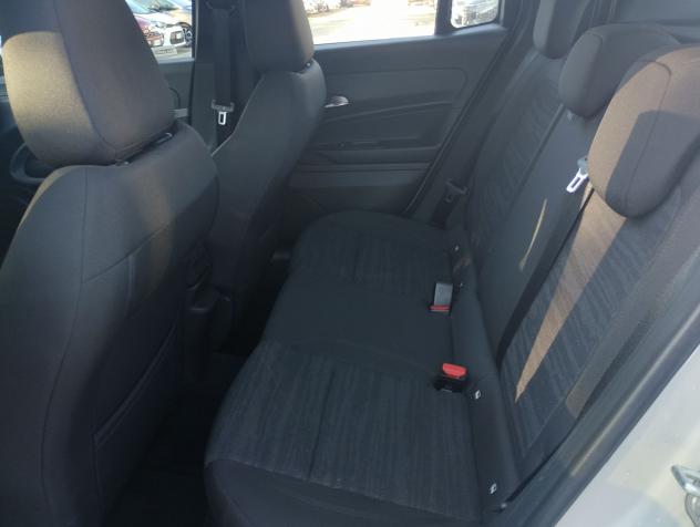 Jeep Avenger Avenger 1.2 turbo e-hybrid mhev Longitude fwd 110cv edct6 - Foto 4