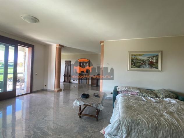 VILLA SINGOLA LIBERA SU QUATTRO LATI - Foto 4