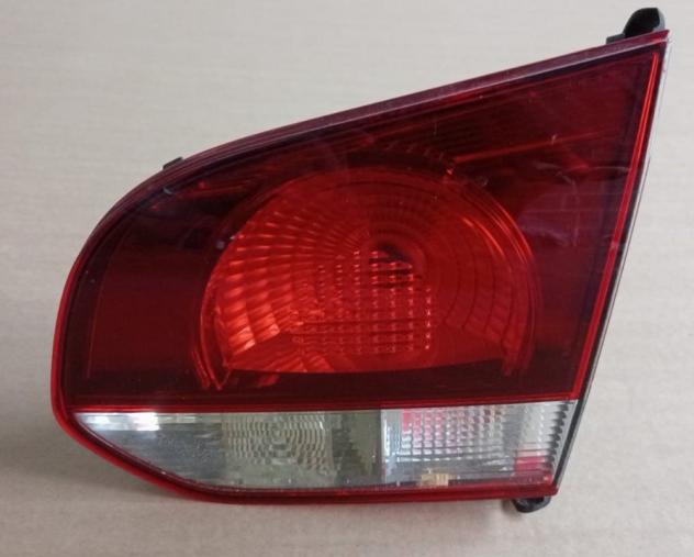 FANALE POSTERIORE DESTRO INTERNO FUME' 999-U1293422 Parti elettriche  Fanaleria  Fanali  Fanale post. sx. VOLKSWAGEN - GOLF 6 - 01-12-2008 - 01-11-201