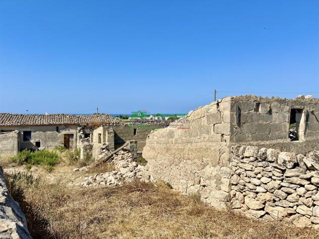 Rif. 2474 - Fabbricati rurali con terreno a marina di Ragusa - Foto 2