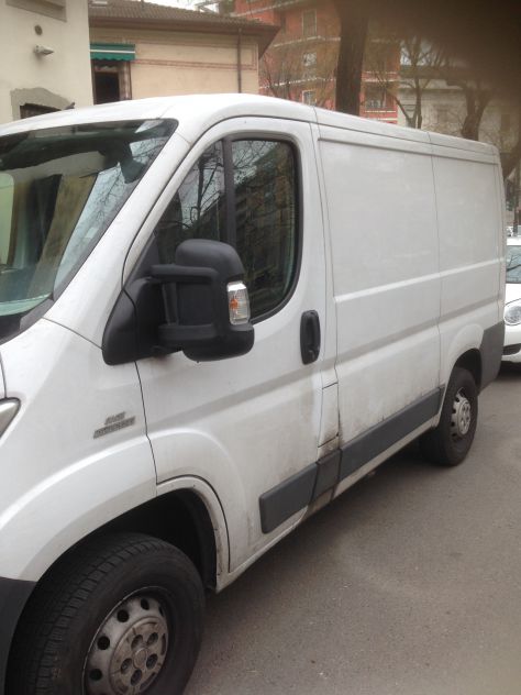 Disponibile con furgone la mattina