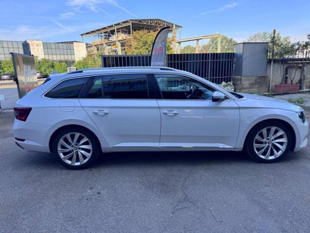 SKODA Superb 2.0 TDI 190 CV SCR DSG Wagon Laurin&Klement rif. 24125816 - Foto 4