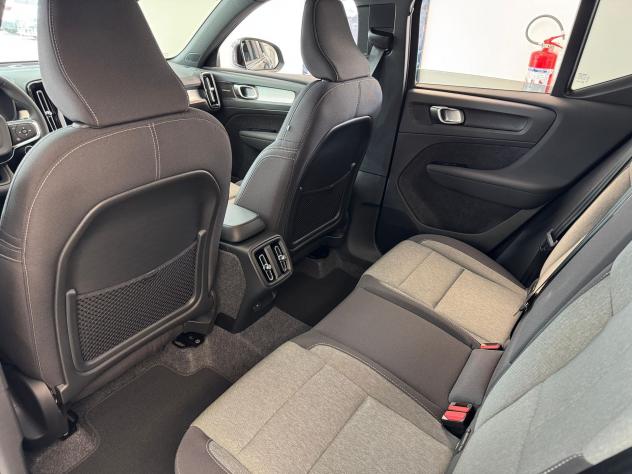 Volvo XC40 B3 automatico Plus Dark - Foto 8