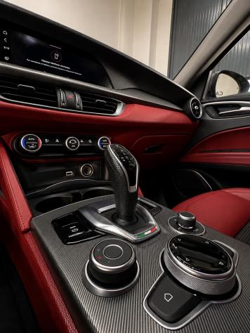 Alfa Romeo Stelvio 2.2 Turbodiesel 190 CV AT8 Q4 Sprint - Foto 7