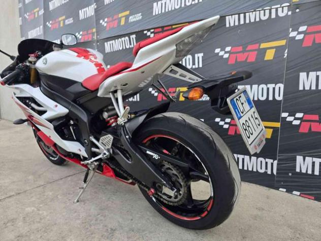 YAMAHA YZF R6 RJ11 Video 360 rif. 24036561 - Foto 4