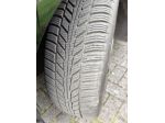 Vendo treno completo di 4 pneumatici invernali di marca HANKOOK, misura 215/50 R