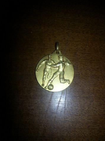 UNA MEDAGLIA IN METALLO DEL TORNEO DI CALCIO DEL 1971 A BOLGARE (BG) INTROVABILE - Foto 2