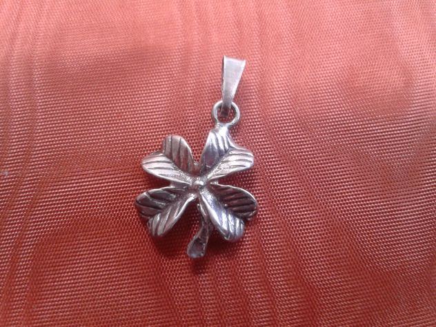 CIONDOLO QUADRIFOGLIO IN ARGENTO 800