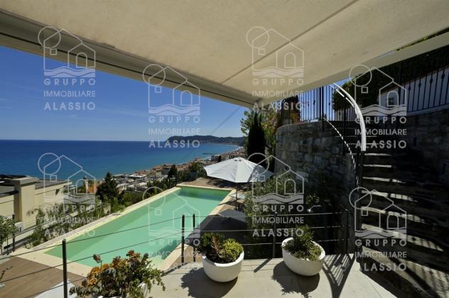 ESCLUSIVA PROPRIETÀ DI PRESTIGIO CON VISTA MARE TOTALE, PISCINA PANORAMICA E DEPENDANCE INDIPENDENTE - Foto 6