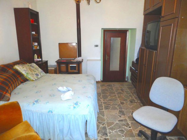 M 411- Porzione di fabbricato in pietra in borgo medioevale residenziale - Foto 4