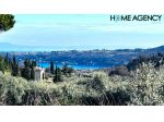 Prestigiosa Residenza Vista Lago con Tre Unità Autonome