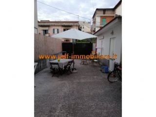 Monolocale a Sapri € 600 al mese, NO PER TUTTO L'ANNO!