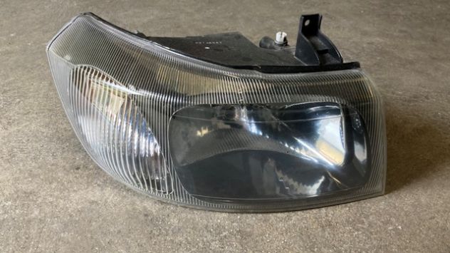Faro anteriore DX Ford Transit del 2005 - Foto 2