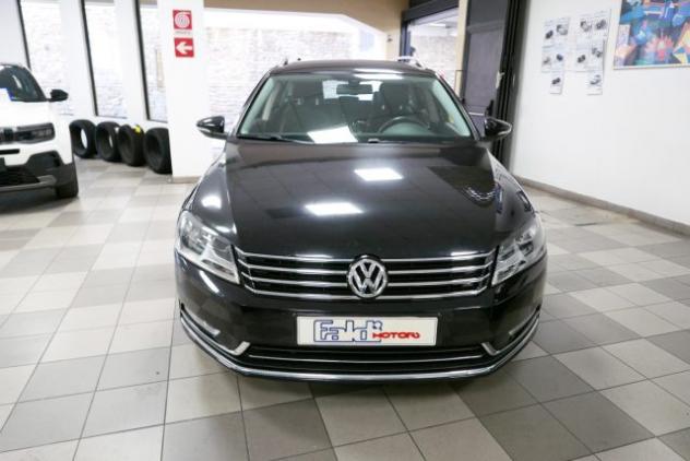 VOLKSWAGEN Passat Variant 2.0 TDI 4motion Highline 4 motion 4x4 rif. 24122408 - Foto 2