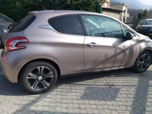 PEUGEOT 208 1.4 HDi 68CV 3p. rif. 18563404 - Foto 2