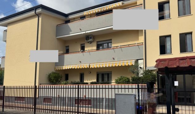 Capaccio Paestum (SA)Via Ugo la Malfa appartamento e garage occasione ASTA