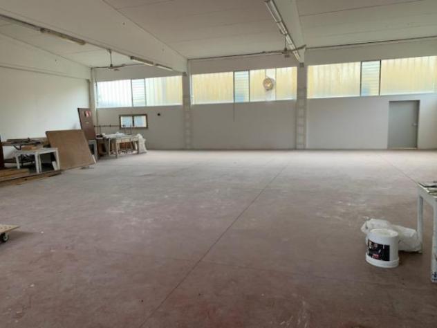 Immobile di 320 m² in vendita a Concordia sulla Secchia - Foto 4