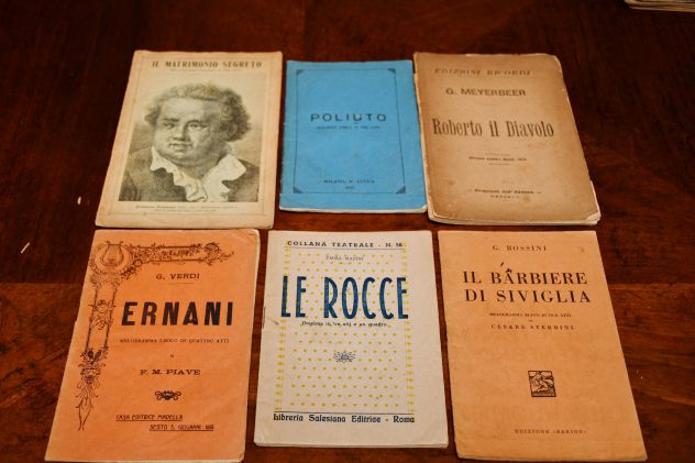 Lotto di 17 libretti d'opera