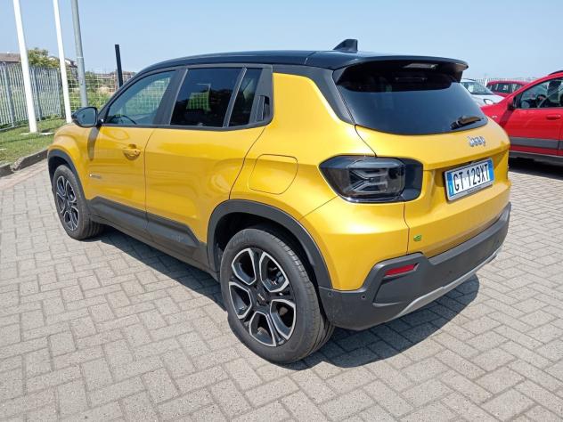 Jeep Avenger e-Hybrid 1.2 MHEV e-Hybrid Turbo Summit - Foto 7