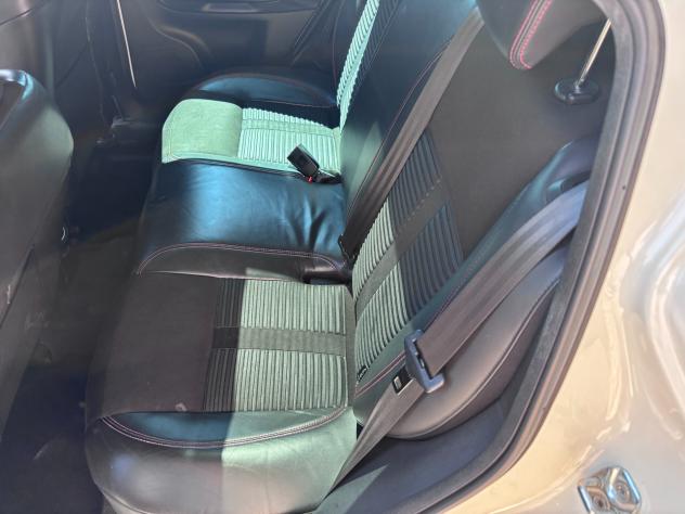 Alfa Romeo Giulietta 1750 TBi Quadrifoglio Verde - Foto 9