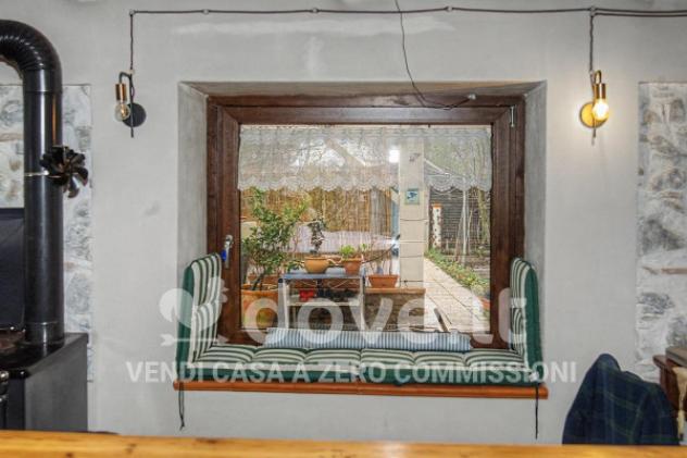 Casa indipendente di 230 m² con più di 5 locali e posto auto in vendita a Castel Giorgio - Foto 8