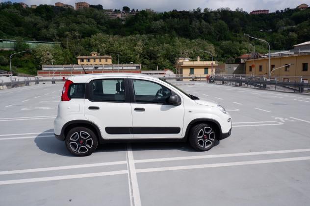 Fiat Panda 1.0 GSE S&S Hybrid Street Van 4 posti - Foto 4