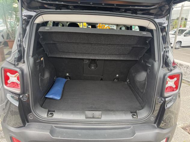 Jeep Renegade 1.3 T4 180cv Limited 4WD aut. - Foto 6