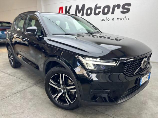 VOLVO XC40 B3 automatico Plus Dark rif. 23990109