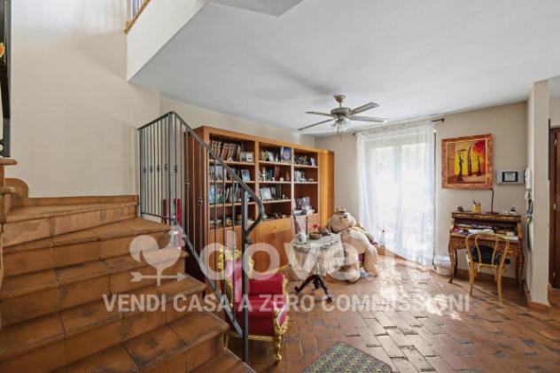 Villa di 375 m² con più di 5 locali in vendita a Gavirate - Foto 7
