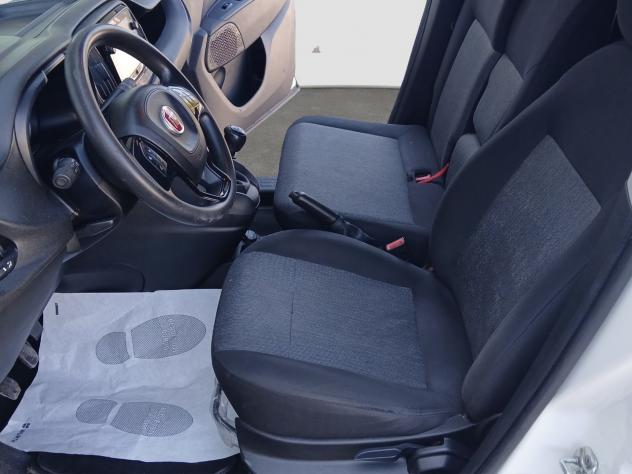 Fiat Doblo Doblò 1.6 MJT 105CV S&S PC-TN Cargo Lounge - Foto 9