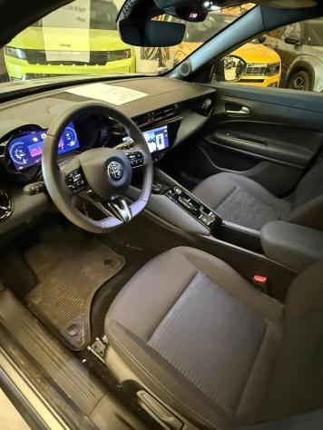 Alfa Romeo Junior 1.2 136 CV Hybrid eDCT6 - Foto 7