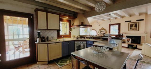 Villa di 290 m² con 4 locali e box auto in vendita a Cadoneghe - Foto 3