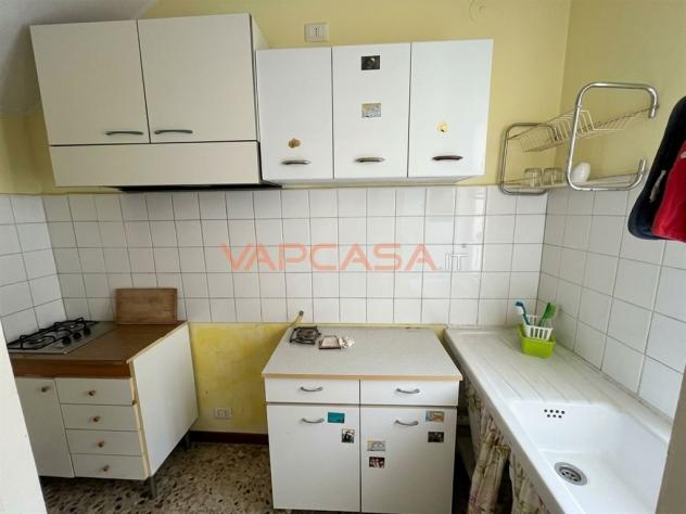 CASA SEMINDIPENDENTE IN CORTE – IDEALE PER INVESTIMENTO O PIÙ NUCLEI FAMILIARI - Foto 7