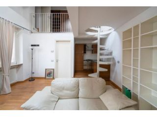 Loft / Open Space di 70 m² con 2 locali in affitto a Milano